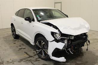 Audi Q3  picture 2