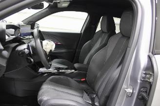 Peugeot 2008  picture 11