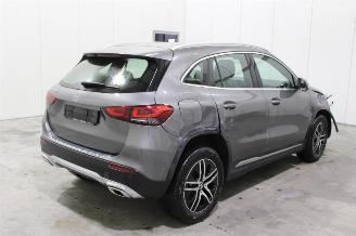 Mercedes GLA 250 picture 3