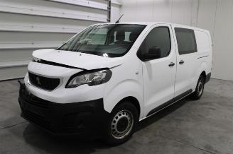 Vaurioauto  passenger cars Peugeot Expert  2019/11