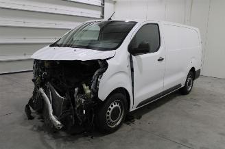 Vaurioauto  passenger cars Peugeot Expert  2024/6