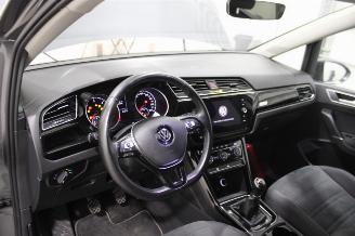 Volkswagen Touran  picture 9