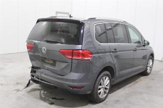 Volkswagen Touran  picture 3