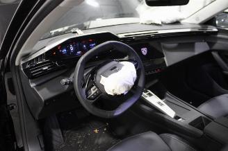 Peugeot 308  picture 8