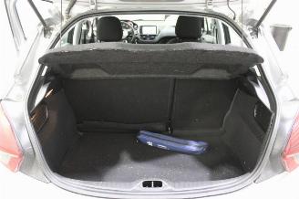 Peugeot 208  picture 18