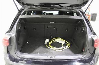 Volkswagen Golf  picture 19
