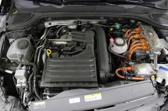 Volkswagen Golf  picture 14