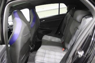 Volkswagen Golf  picture 11