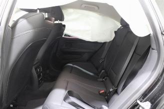 BMW i4  picture 11