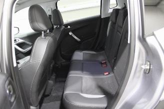 Peugeot 2008  picture 11