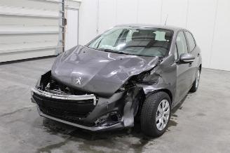 Unfallwagen Peugeot 208  2019/1