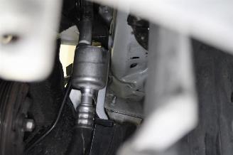 Peugeot 208  picture 19