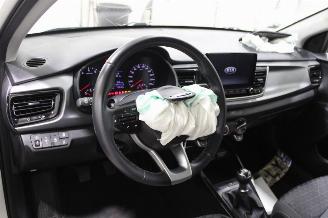 Kia Rio  picture 9
