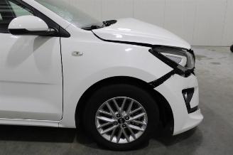 Kia Rio  picture 6