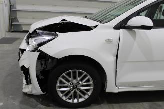 Kia Rio  picture 5