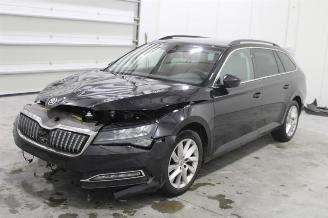 Schadeauto Skoda Superb  2020/12