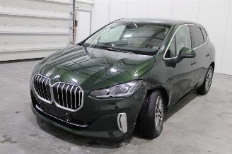 Vaurioauto  passenger cars BMW 2-serie 218 Active Tourer 2022/10