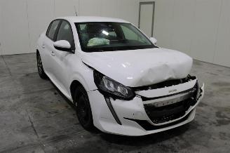 Peugeot 208  picture 2