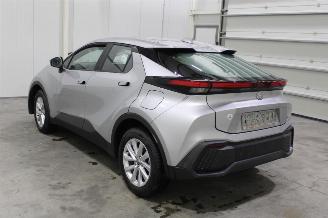 Toyota C-HR  picture 4