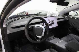 Tesla Model 3  picture 8