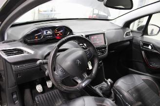 Peugeot 2008  picture 8