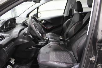 Peugeot 2008  picture 9