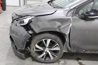 Peugeot 2008  picture 5
