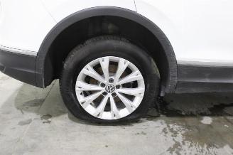 Volkswagen Tiguan  picture 25