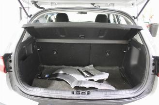 Kia Stonic  picture 19