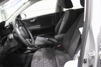 Kia Stonic  picture 10