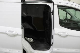 Ford Transit Courier Van Transit Courier picture 19
