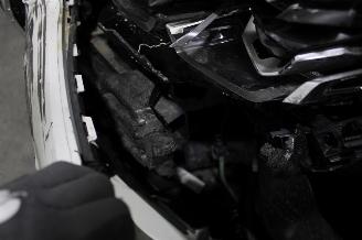 BMW i4  picture 20