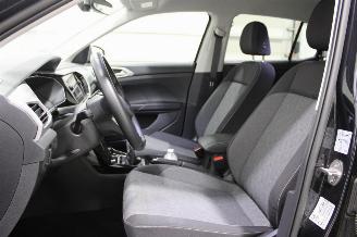 Volkswagen T-Cross  picture 9