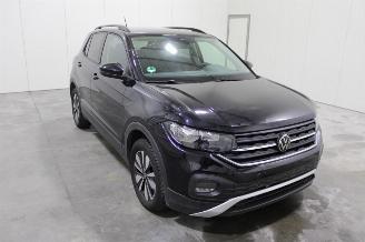 Volkswagen T-Cross  picture 2
