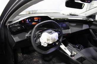 Peugeot 308  picture 9