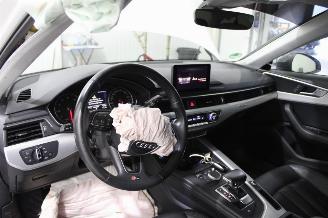 Audi A4  picture 10