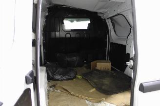 Renault Express  picture 15