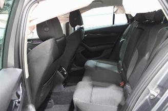 Skoda Octavia  picture 11
