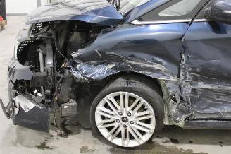 Kia Carens  picture 5
