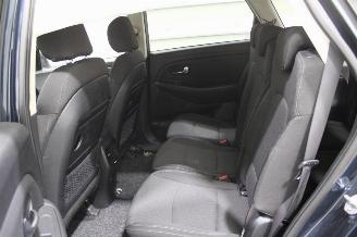 Kia Carens  picture 11