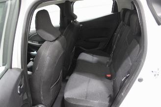 Renault Clio  picture 11