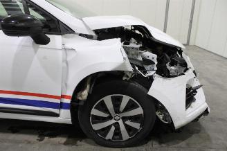 Renault Clio  picture 7