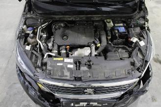 Peugeot 308  picture 15