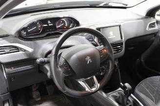 Peugeot 2008  picture 9