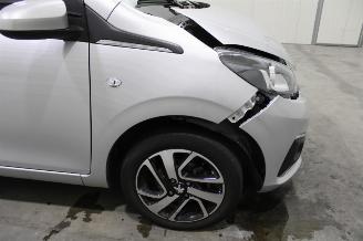 Peugeot 108  picture 7