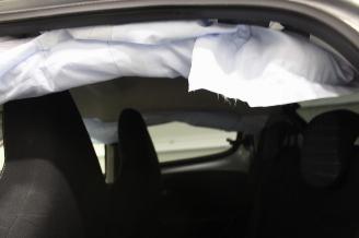 Peugeot 108  picture 25