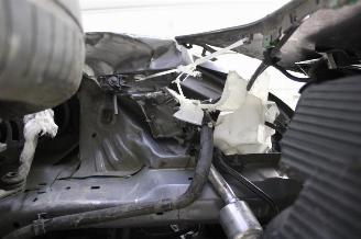 Peugeot 208  picture 18