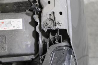 Peugeot 208  picture 23