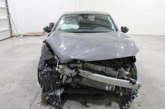 Peugeot 208  picture 6