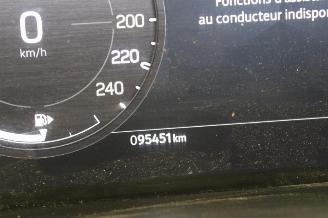 Land Rover Defender  picture 13